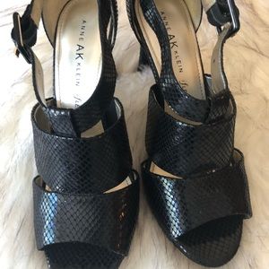 Snake skin heels size 8